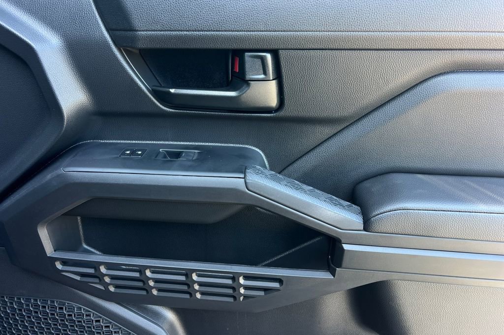 Used 2026 Toyota Tacoma SR image 20