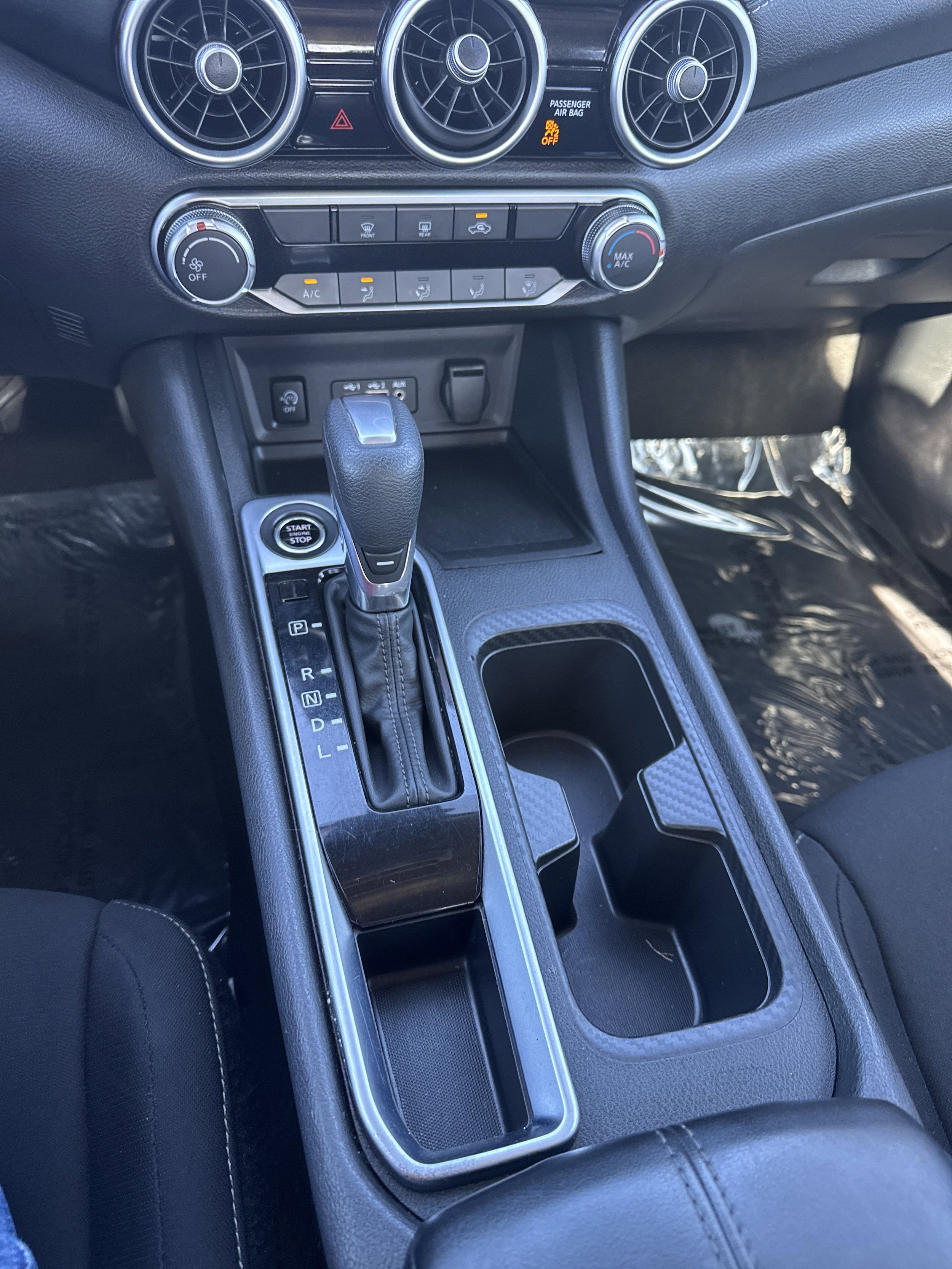 Used 2024 Nissan Sentra SV FWD image 14