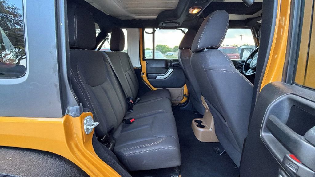 Used 2014 Jeep Wrangler Unlimited Sahara w/ Dual Top Group image 37