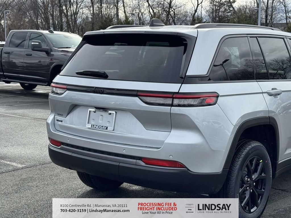 New 2026 Jeep Grand Cherokee Altitude AWD/4WD image 9