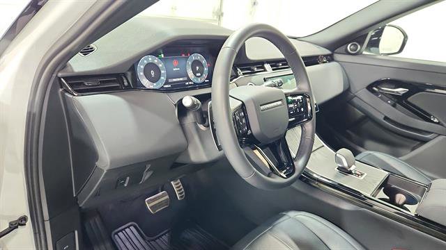 Used 2024 Land Rover Range Rover Evoque Dynamic SE image 10