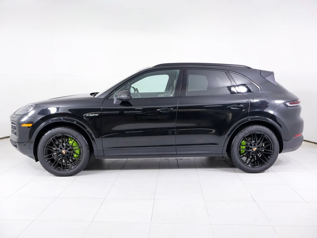 New 2026 Porsche Cayenne E-Hybrid AWD/4WD image 2