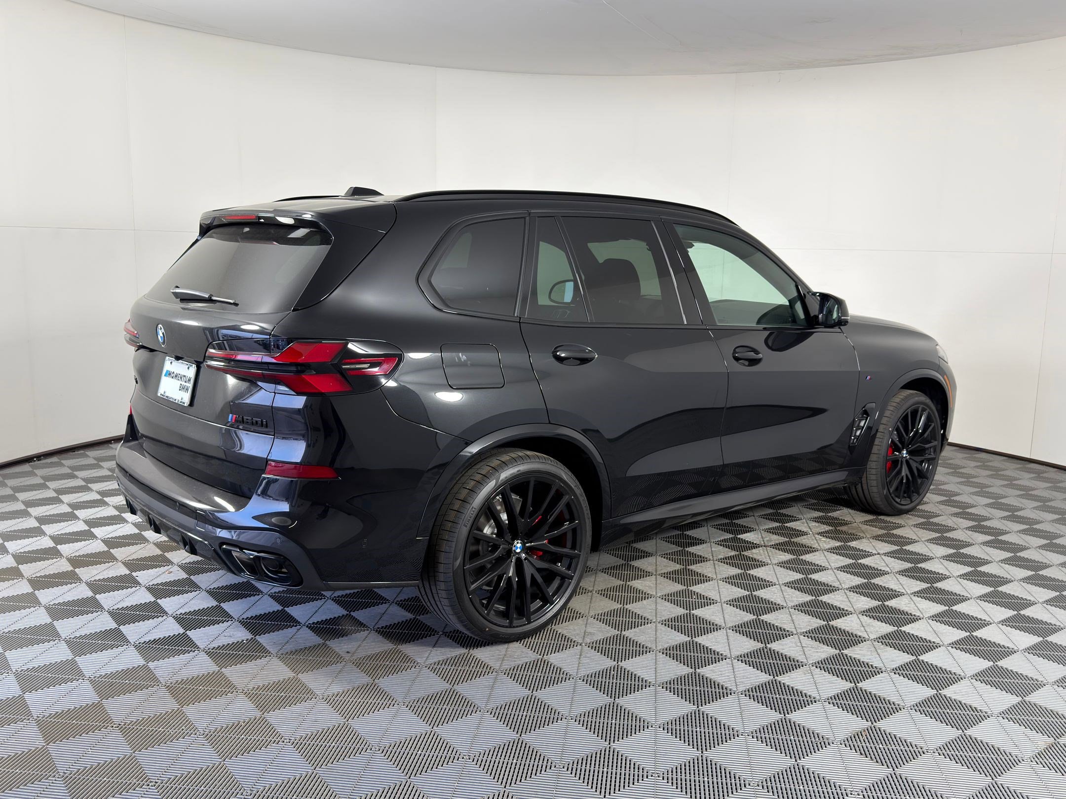 New 2026 BMW X5 M60i image 9