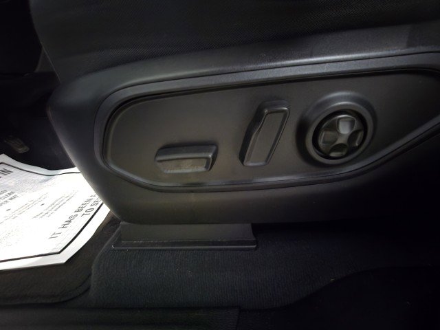 Used 2023 Jeep Grand Cherokee L Laredo image 17