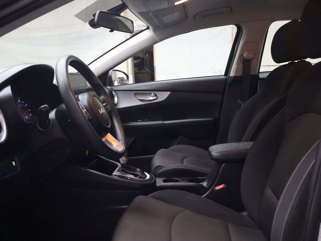 Used 2024 Kia Forte LXS image 17
