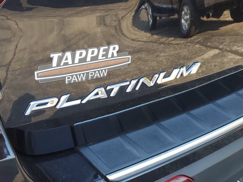 Used 2022 Ford Explorer Platinum w/ Technology Package AWD/4WD image 8