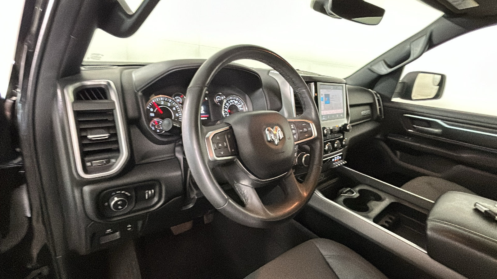 Used 2025 RAM 1500 Big Horn AWD/4WD image 17