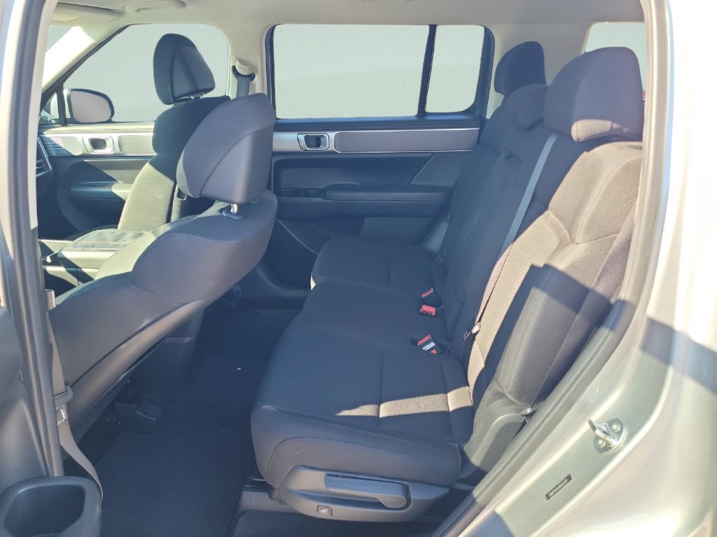 Used 2024 Hyundai Santa Fe SE FWD image 10