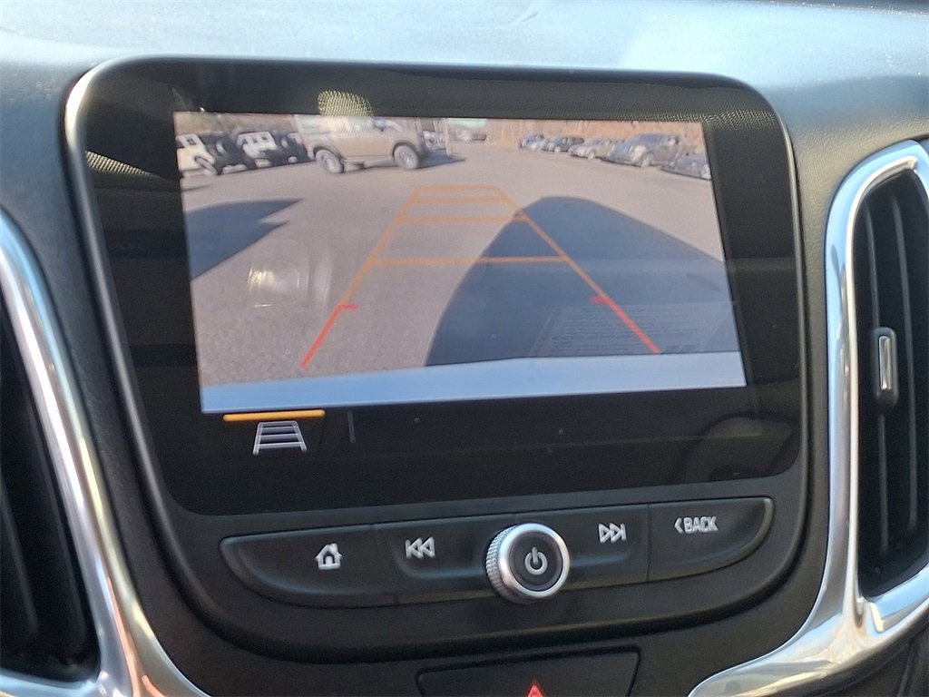 Used 2019 Chevrolet Equinox LT image 18