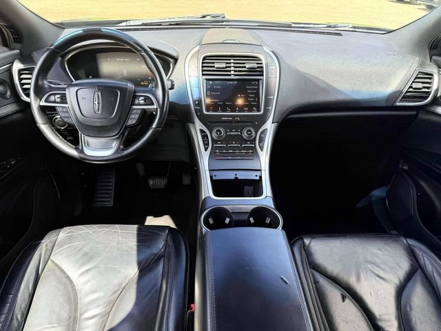 Used 2019 Lincoln Nautilus Select AWD/4WD image 16