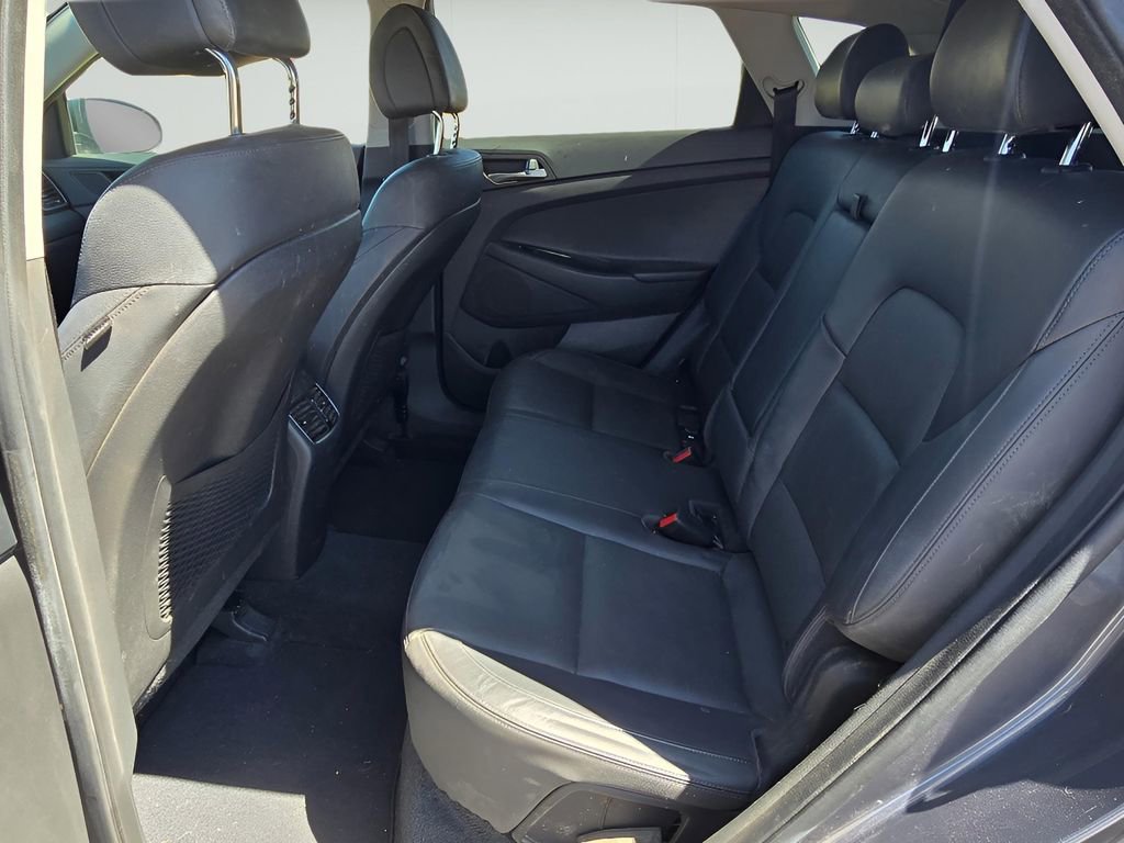 Used 2016 Hyundai Tucson Limited w/ Option Group 03 AWD/4WD image 11