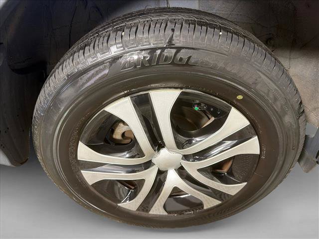 Used 2018 Toyota RAV4 LE AWD/4WD image 17