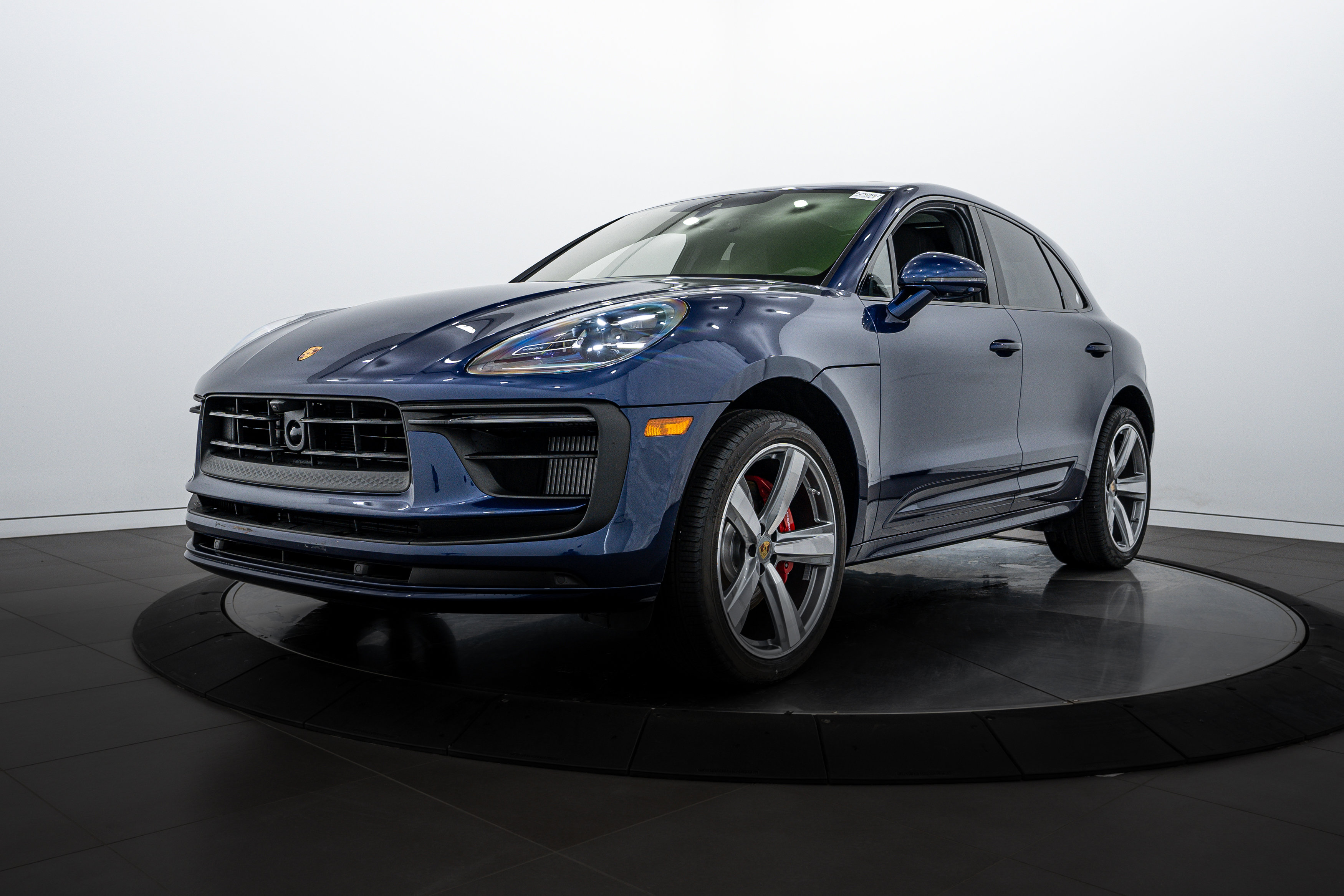 New 2025 Porsche Macan S video 1