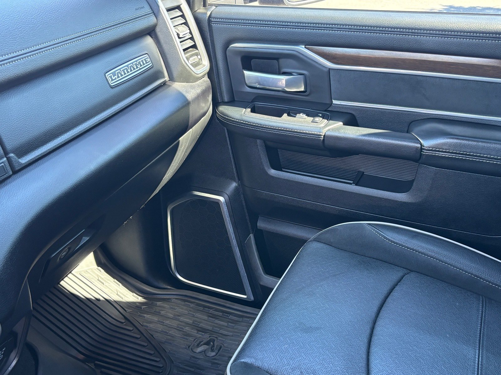Used 2024 RAM 3500 Laramie w/ Bed Utility Group AWD/4WD image 20