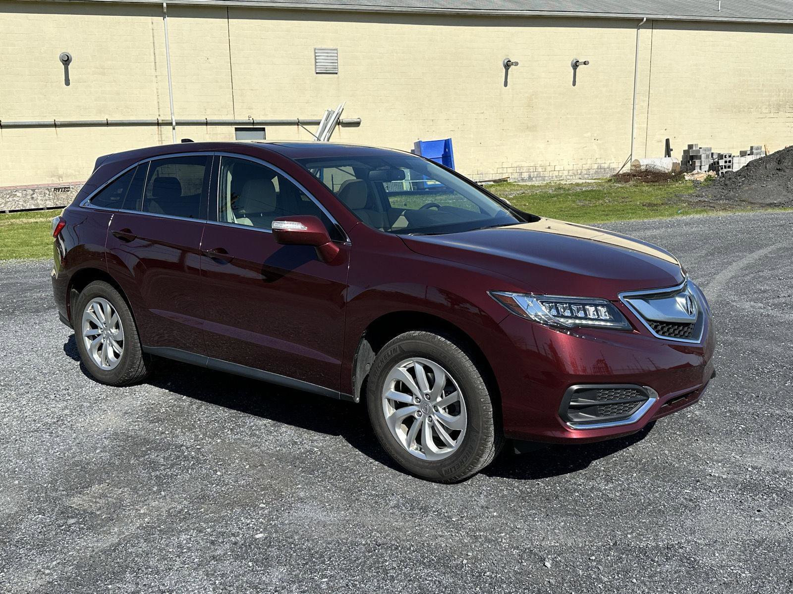 Used 2017 Acura RDX AWD w/ Technology Package image 2