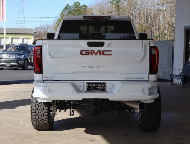 Used 2026 GMC Sierra 2500 Denali w/ Denali Reserve Package AWD/4WD image 4