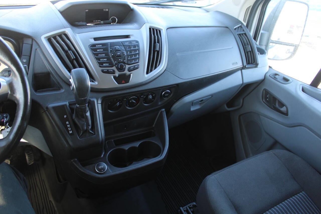 Used 2019 Ford Transit 150 XLT image 11