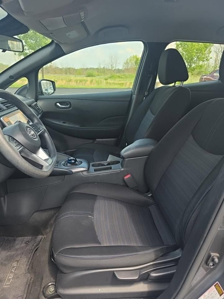 Used 2023 Nissan Leaf S FWD image 7