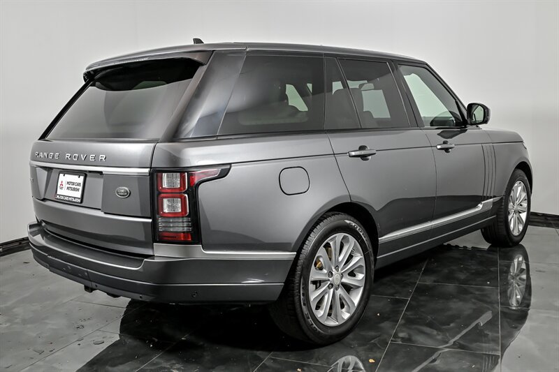 Used 2015 Land Rover Range Rover HSE AWD/4WD image 9