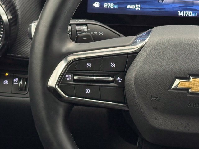 Used 2026 Chevrolet Equinox LT AWD/4WD image 11