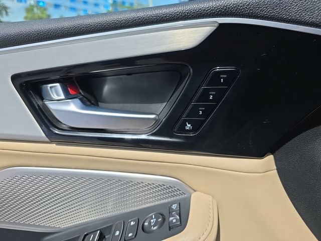 Certified 2023 Acura MDX SH-AWD w/ Technology Package image 18