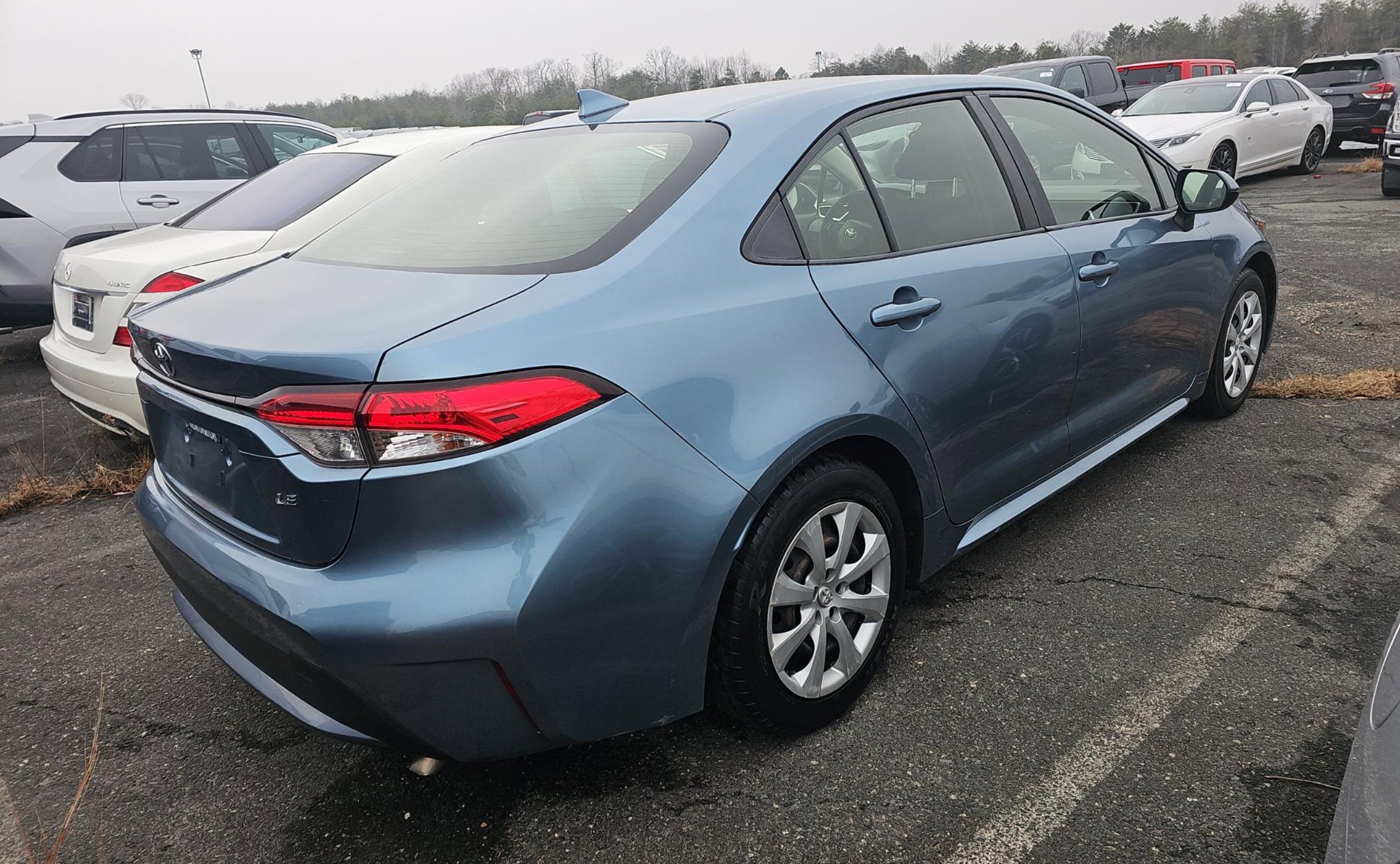 Used 2020 Toyota Corolla LE image 5