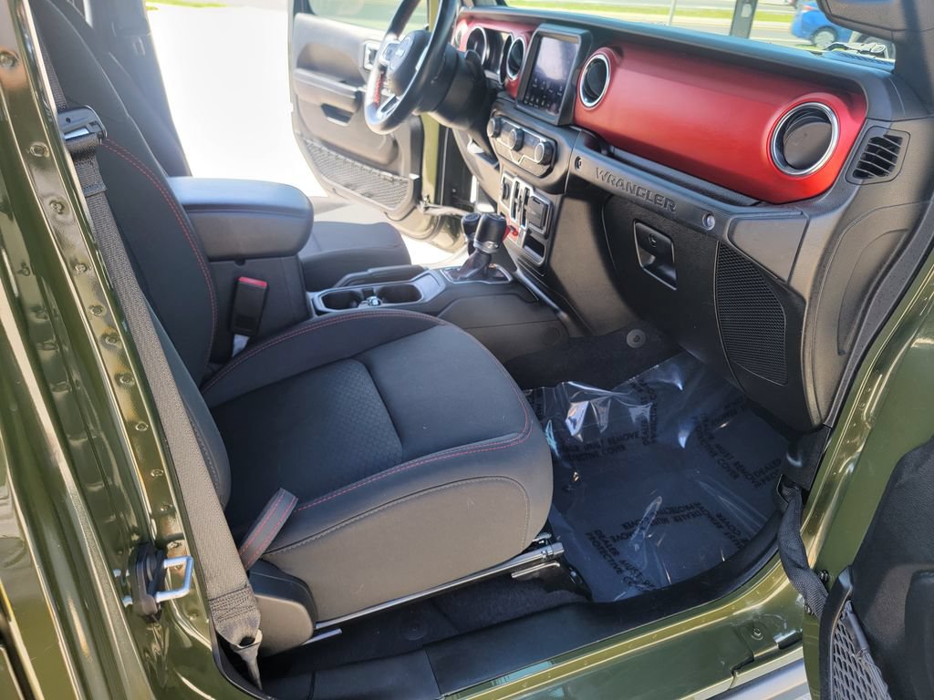 Used 2021 Jeep Wrangler Unlimited Rubicon AWD/4WD image 14