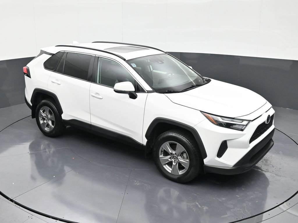 Used 2024 Toyota RAV4 XLE w/ Convenience Package image 18