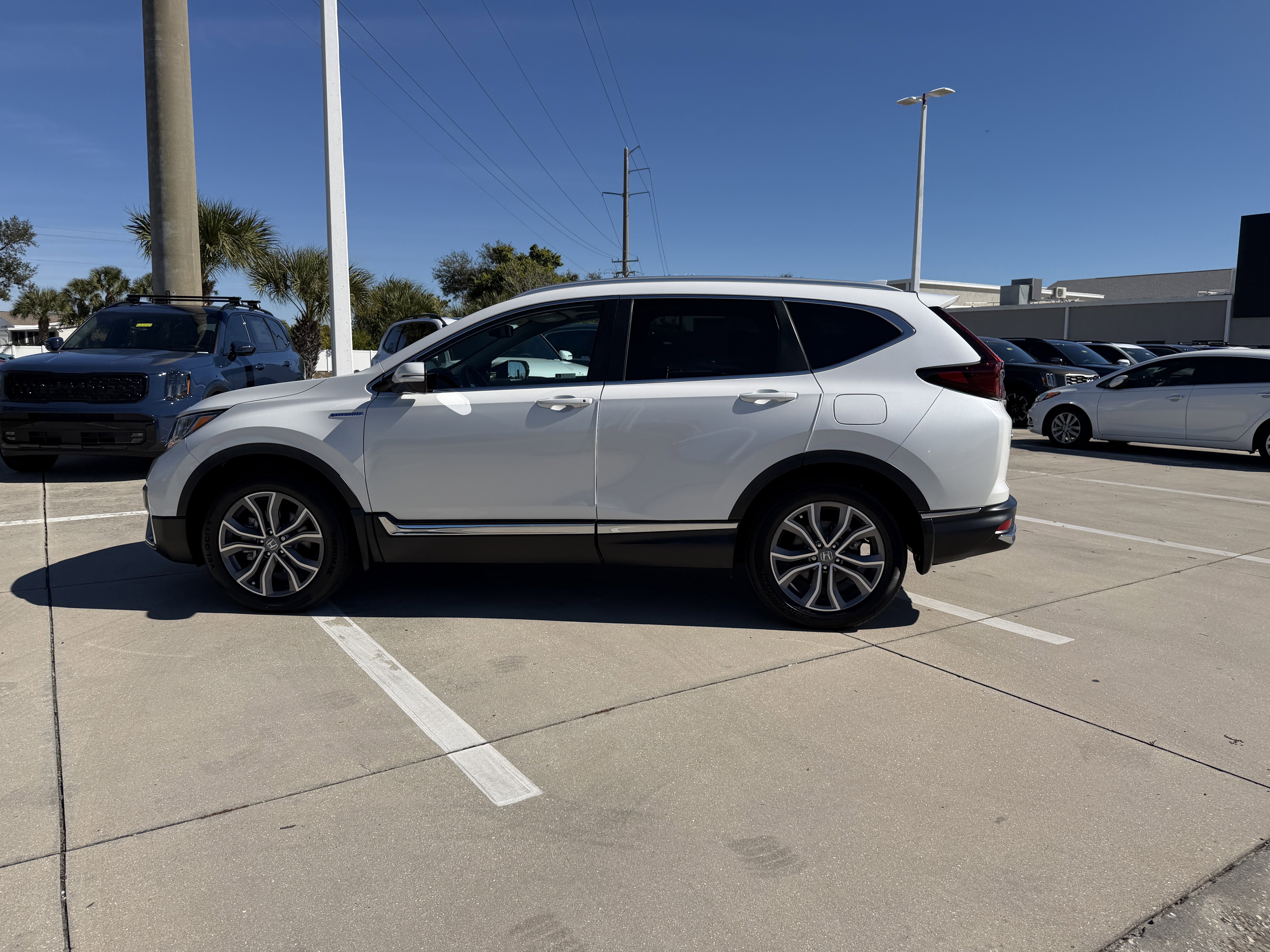 Used 2022 Honda CR-V Touring image 7