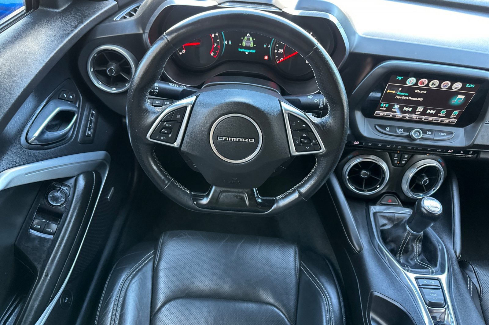 Used 2016 Chevrolet Camaro LT RWD image 16