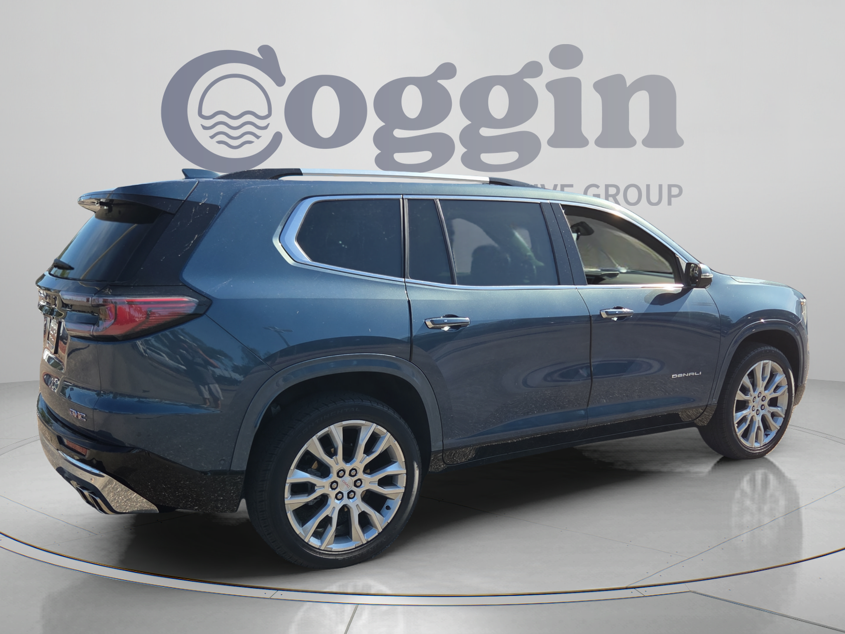 Used 2024 GMC Acadia Denali w/ Super Cruise Package AWD/4WD image 5