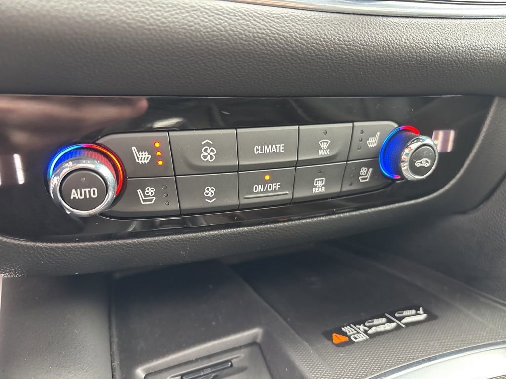 Certified 2024 Buick Enclave Avenir w/ Avenir Technology Package image 34