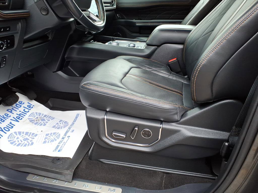 Certified 2023 Ford Expedition Platinum AWD/4WD image 15