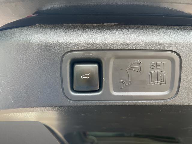 Used 2024 Ford Expedition Limited AWD/4WD image 10