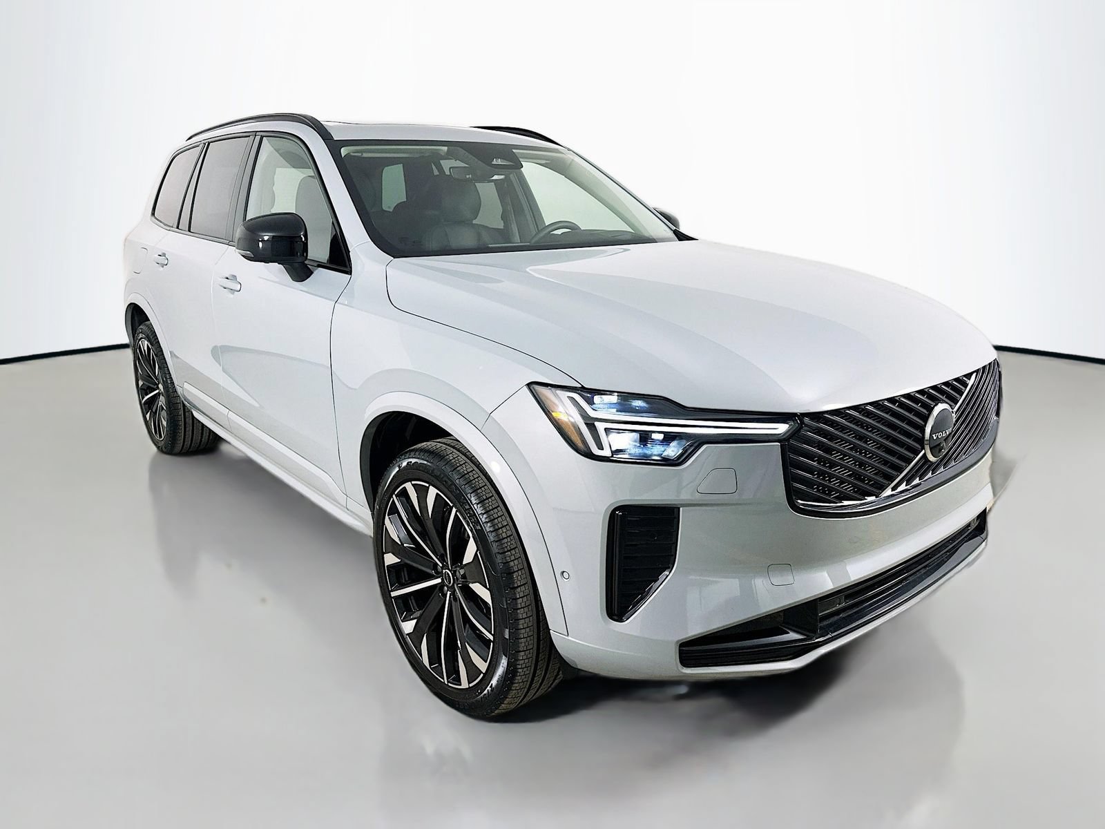 New 2026 Volvo XC90 B6 Ultra w/ Protection Package Premier AWD/4WD image 3