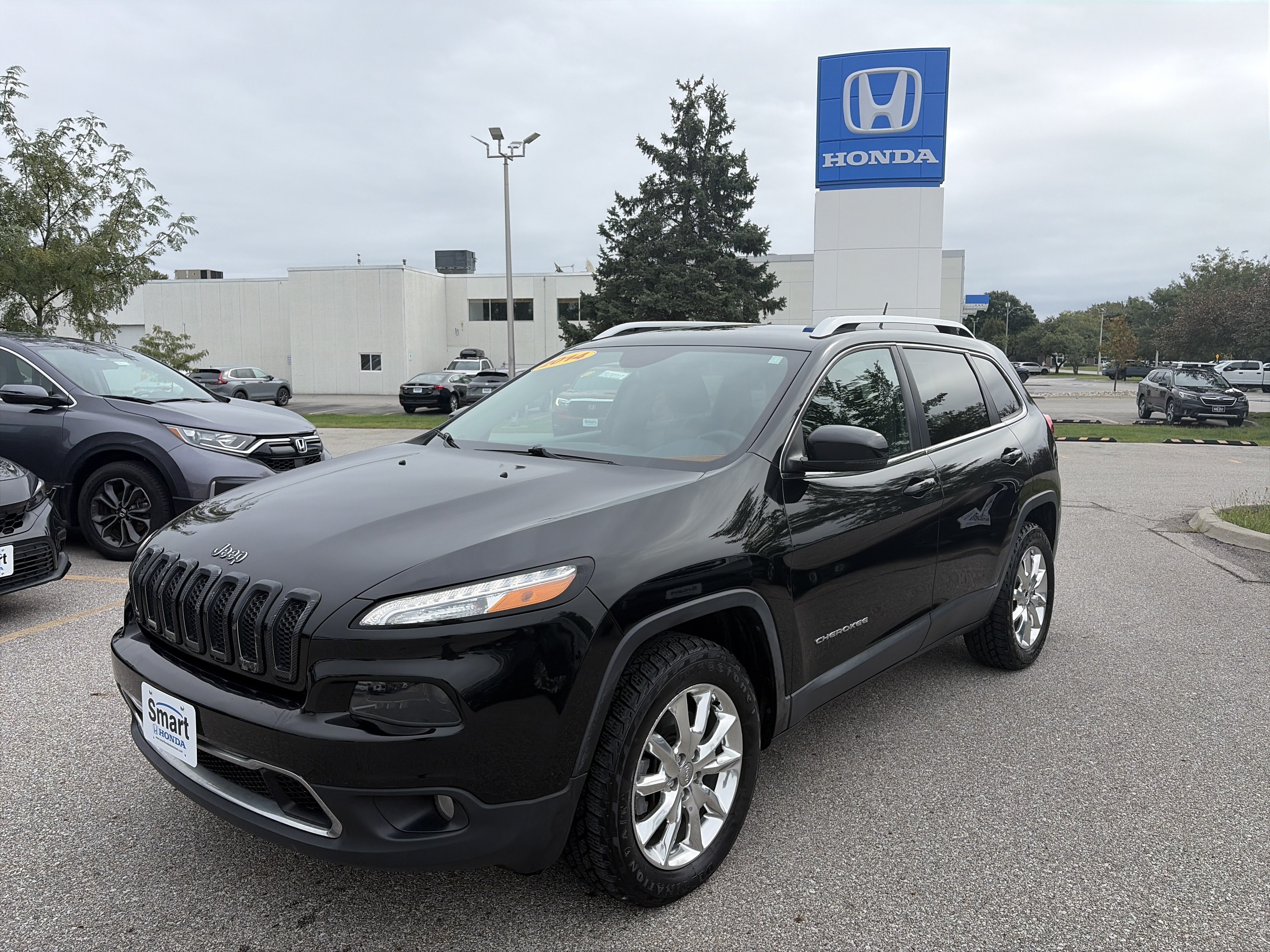 Used 2014 Jeep Cherokee Limited w/ Luxury Group