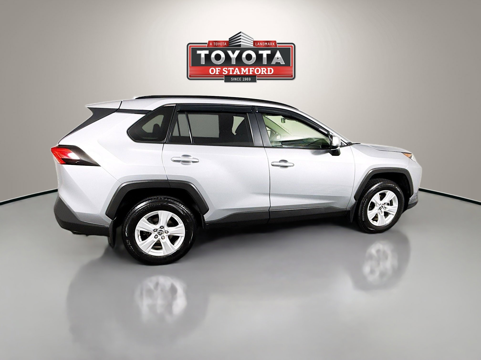 Certified 2019 Toyota RAV4 XLE w/ Convenience Package image 8