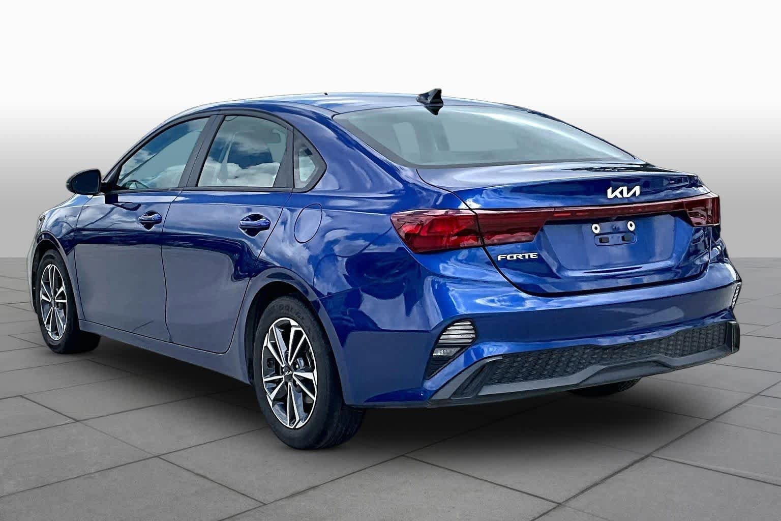 Certified 2022 Kia Forte LXS w/ LXS Technology Package FWD image 10