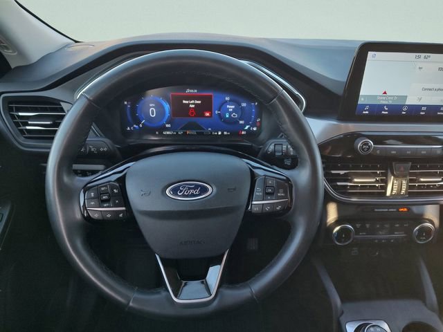 Used 2022 Ford Escape Titanium image 12