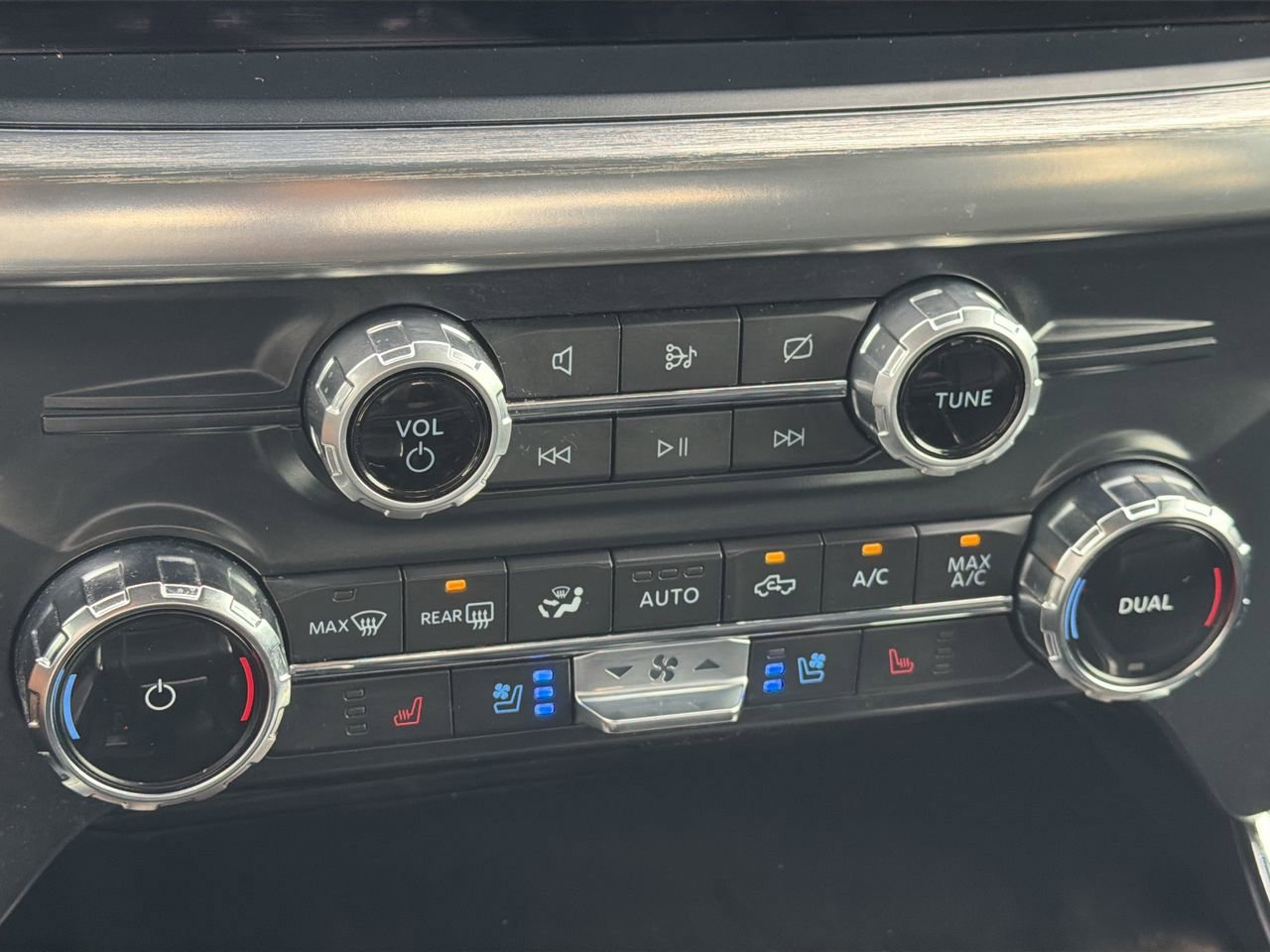 Used 2022 Ford F150 Lariat RWD image 23