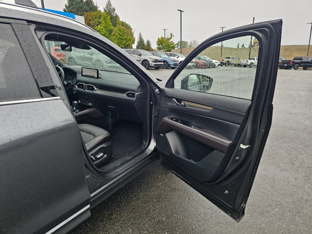 Certified 2025 MAZDA CX-5 Signature AWD/4WD image 29