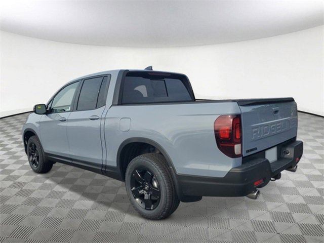 New 2026 Honda Ridgeline Black Edition image 2