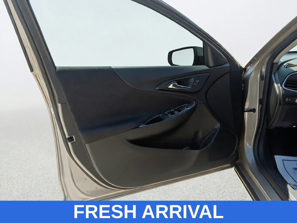 Used 2024 Chevrolet Malibu LT FWD image 17