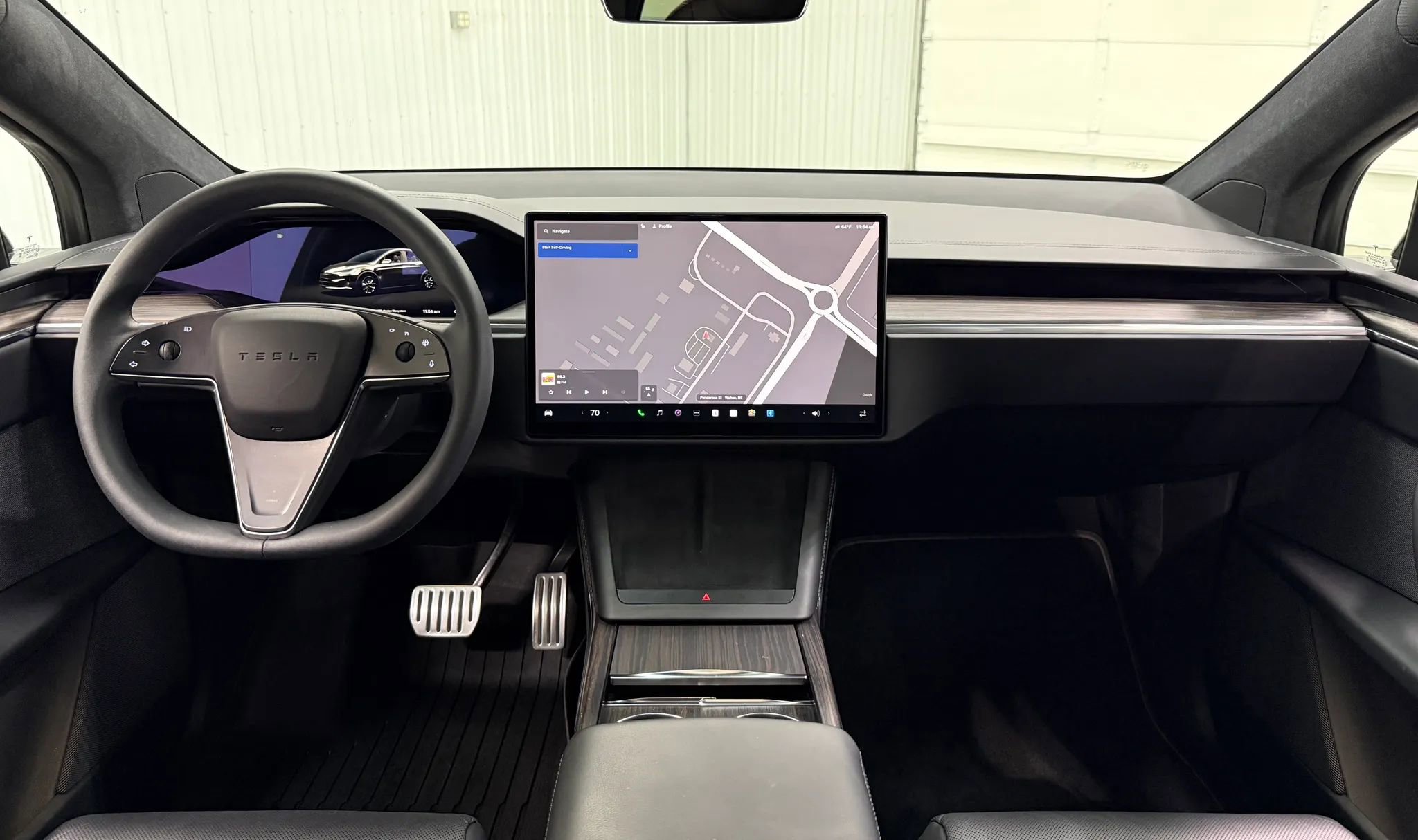 Used 2024 Tesla Model X AWD/4WD image 13