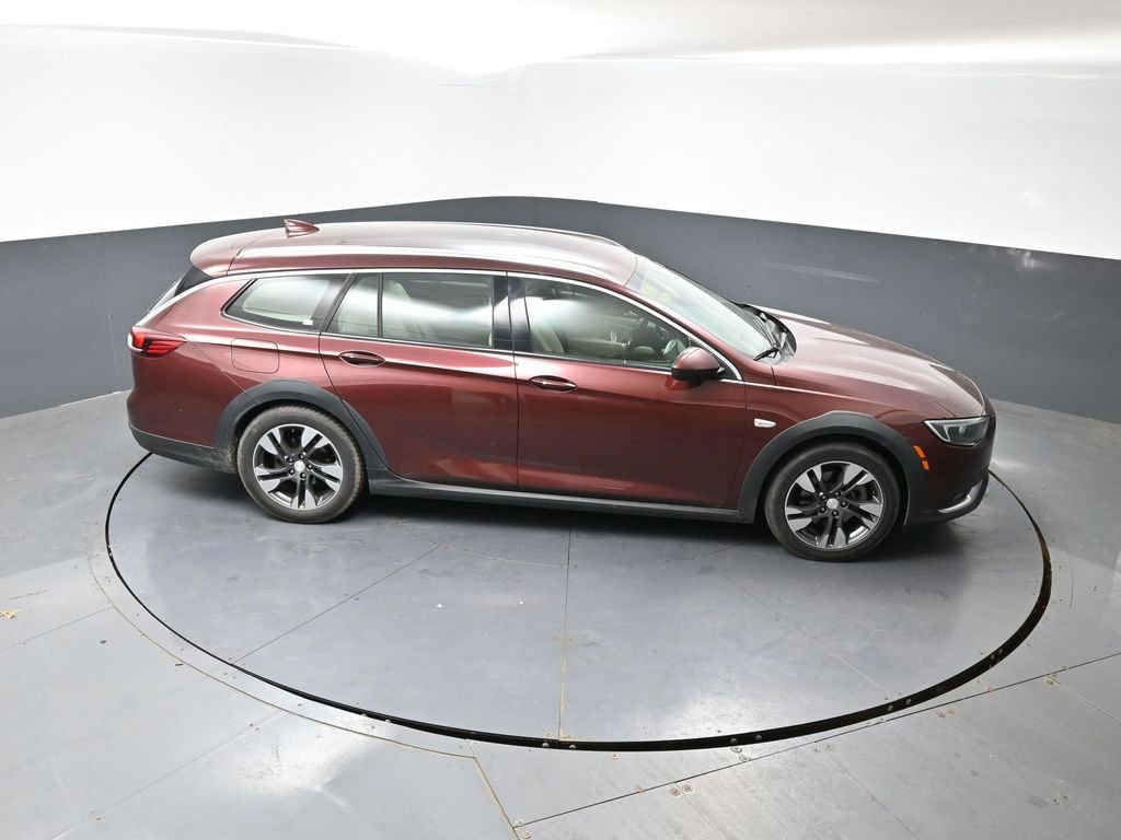 Used 2018 Buick Regal Preferred w/ Sights and Sounds Package AWD/4WD image 15