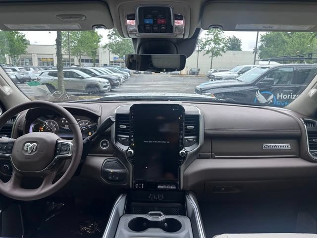 New 2026 RAM 3500 Laramie AWD/4WD image 25