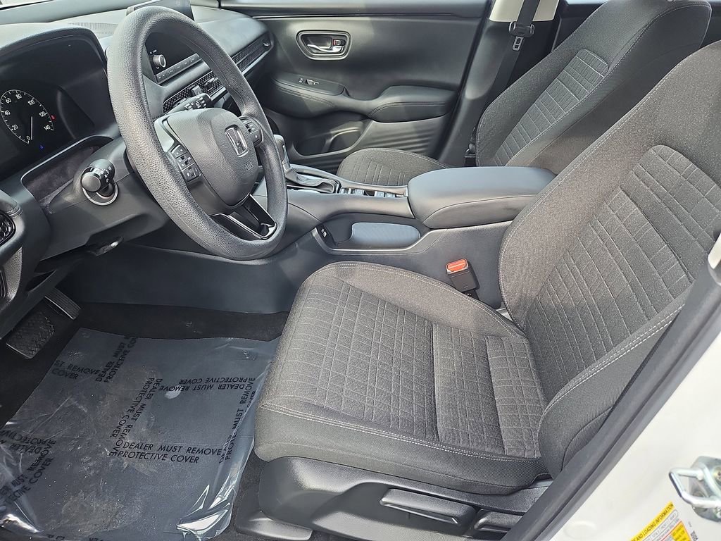Certified 2023 Honda HR-V LX image 24