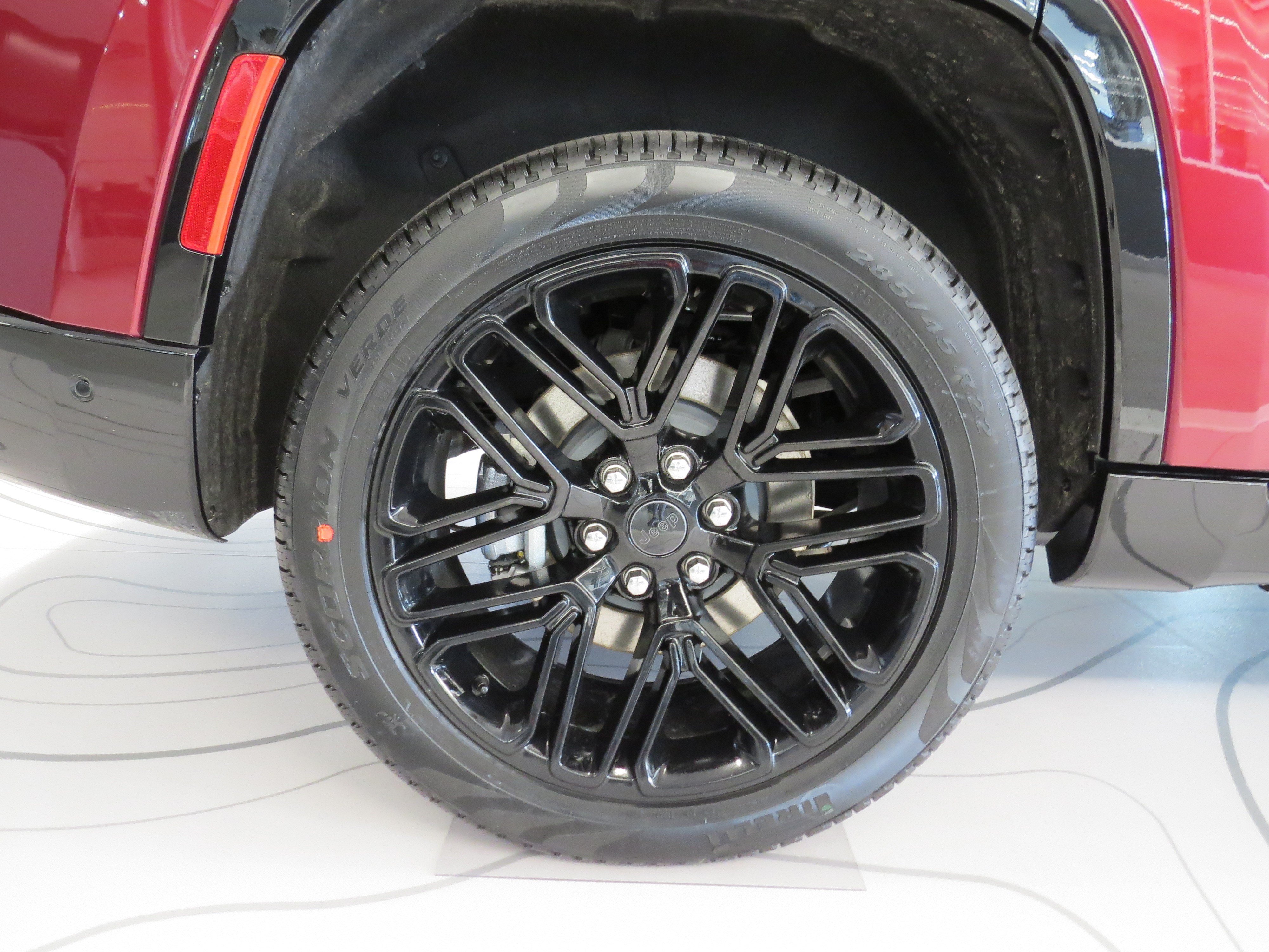 New 2026 Jeep Grand Wagoneer Limited AWD/4WD image 9