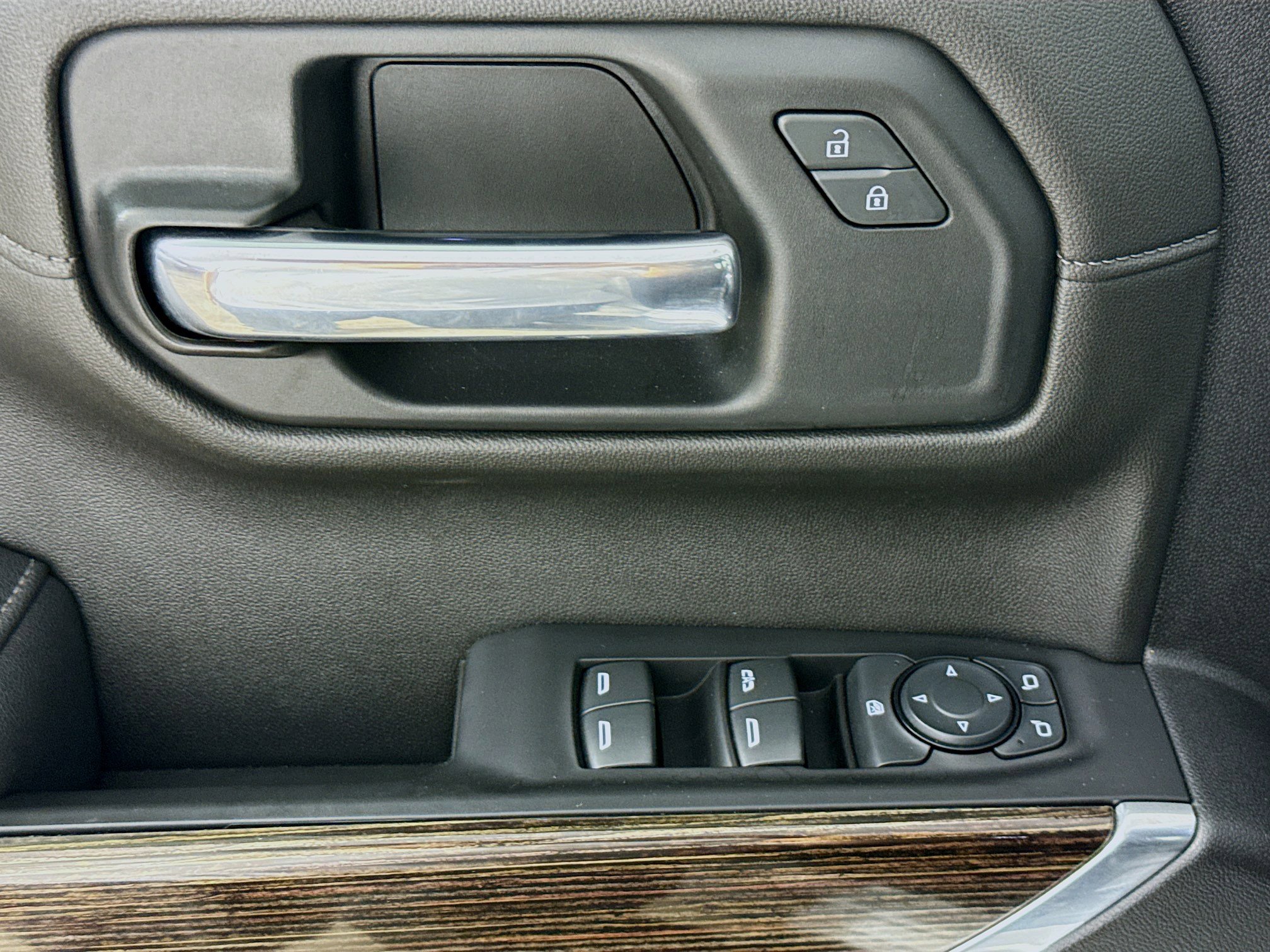 Used 2022 GMC Sierra 1500 Elevation RWD image 20