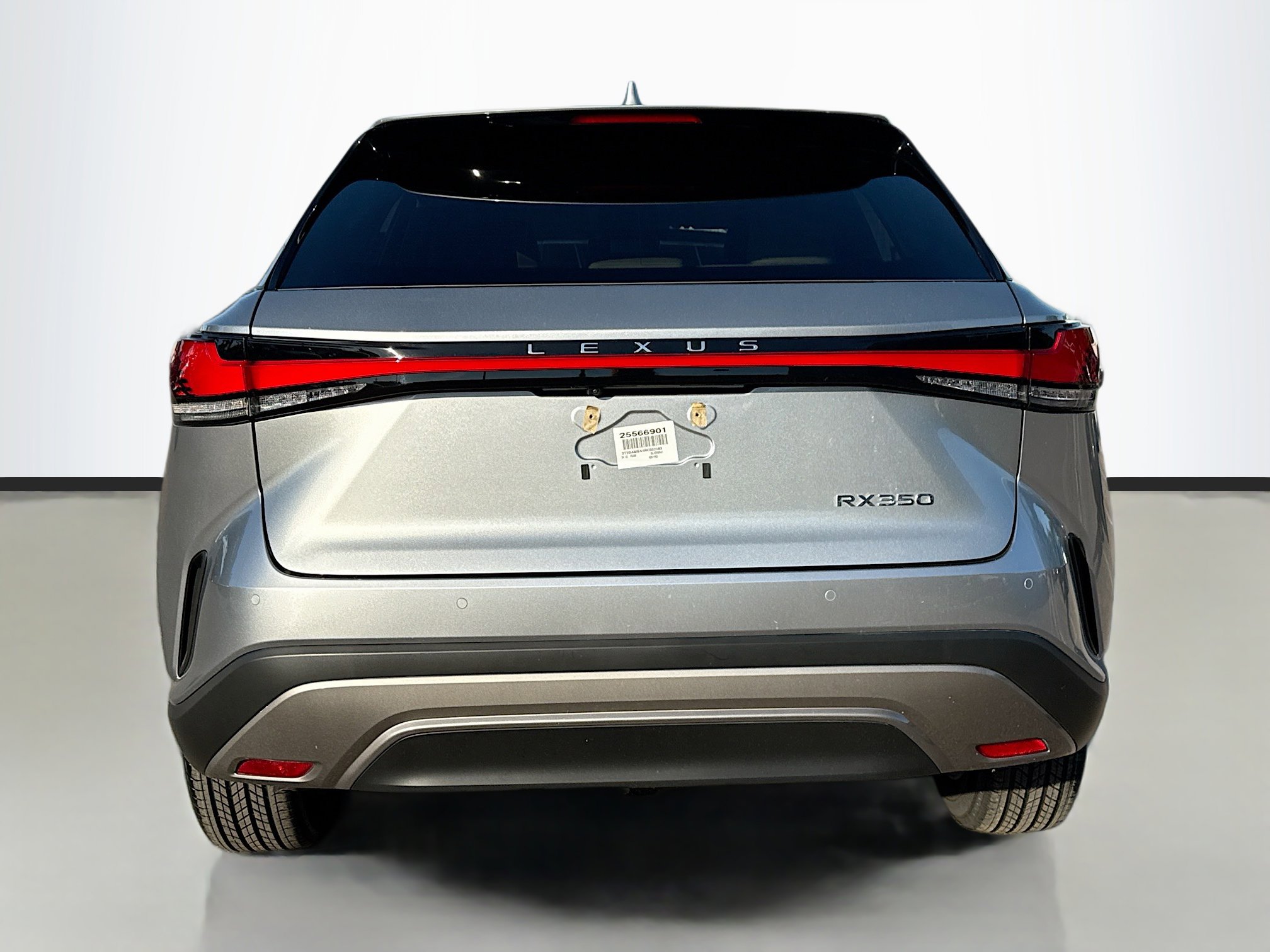 Used 2024 Lexus RX 350 FWD image 4